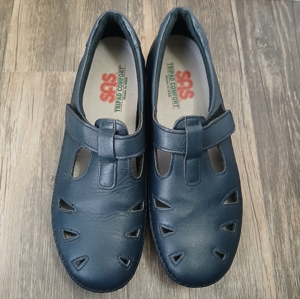 SAS Women's Navy Leather‎ Dress Shoes
